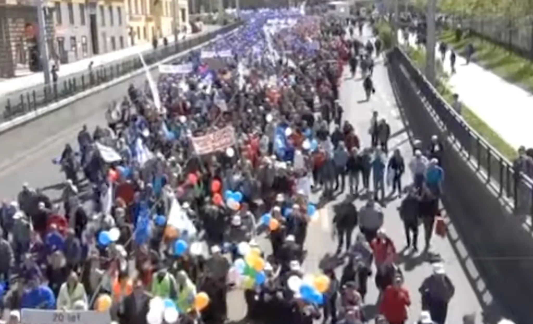 Demonstrace ČMKOS 21.4.2012