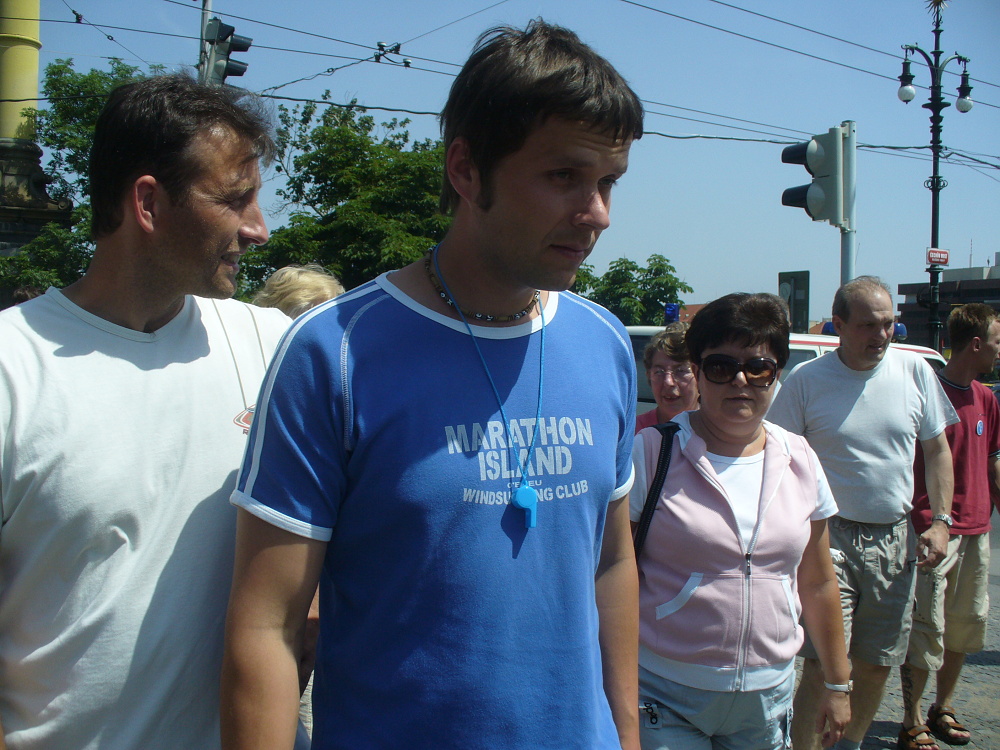 Odborová demonstrace před úřadem vlády Praha 2008  – FOTO