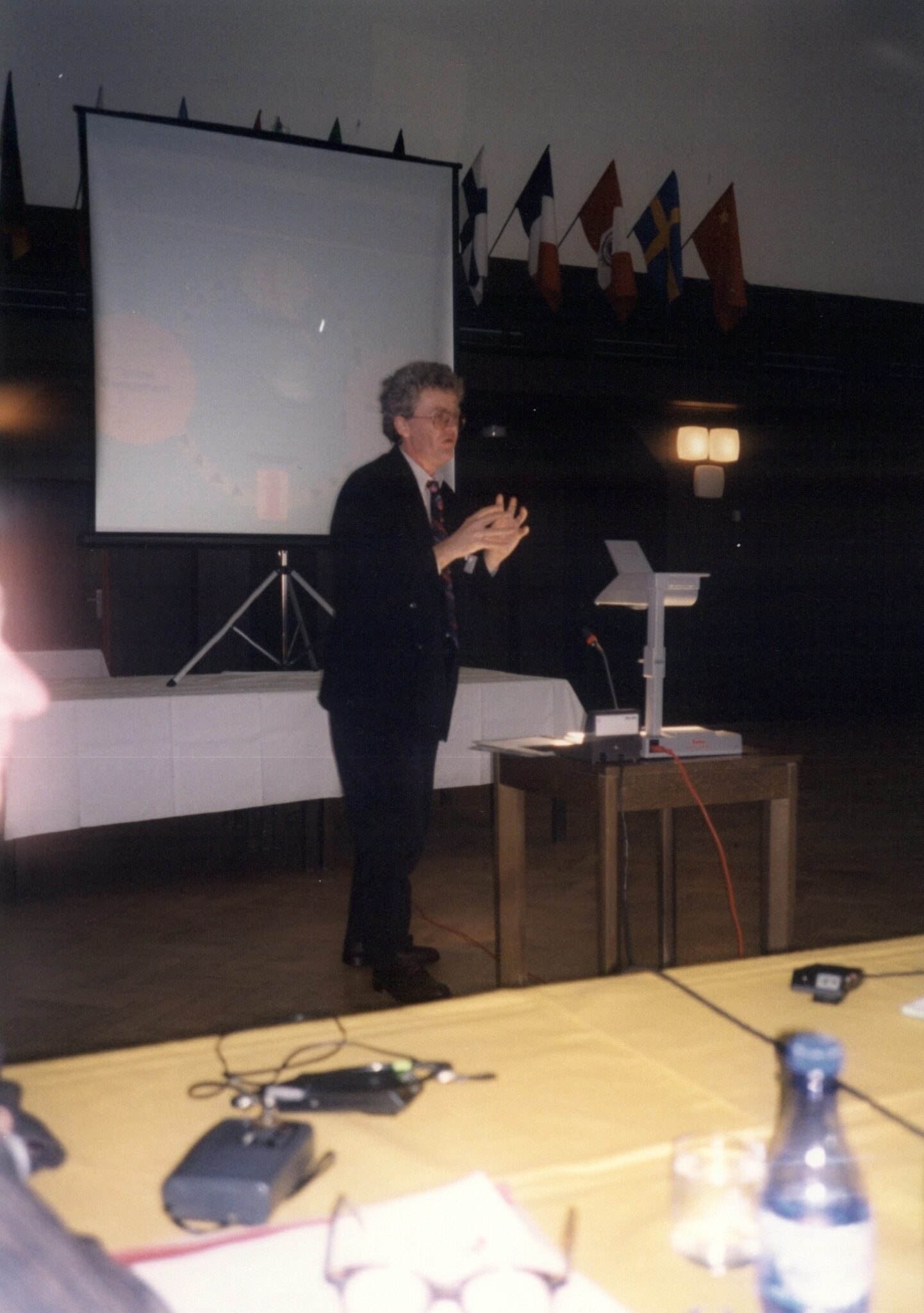 Nadnárodní monopoly – mezinárodní seminář 1995 – FOTO